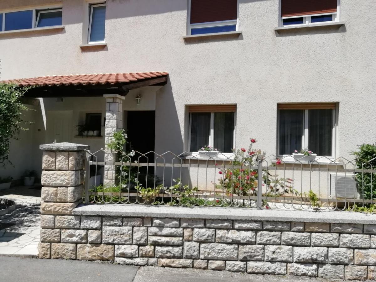 Apartments Jadranka Ivana Pula Zewnętrze zdjęcie